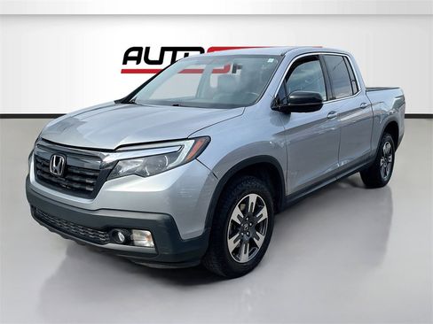 Used 2017 Honda Ridgeline RTL-T image 3