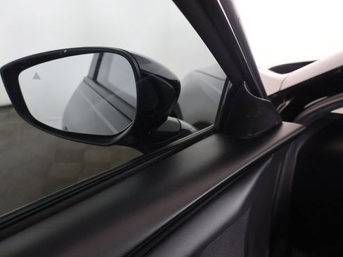 Used 2021 MAZDA MAZDA3 s image 32