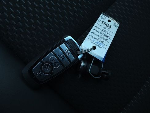 Used 2025 Ford Escape ST-Line Select AWD/4WD image 30