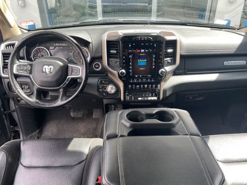Used 2021 RAM 1500 Laramie AWD/4WD image 11