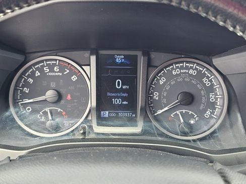 Used 2022 Toyota Tacoma TRD Off-Road RWD image 23
