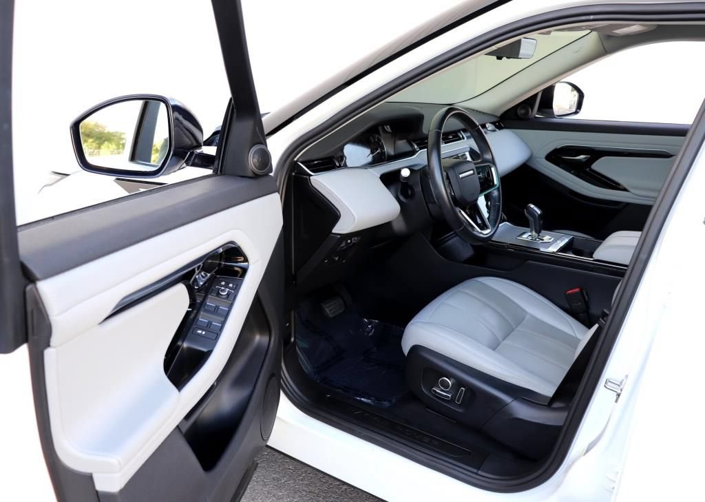 Used 2021 Land Rover Range Rover Evoque S AWD/4WD image 2