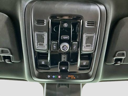 Used 2026 Chevrolet Tahoe High Country w/ Sun And Tow Package AWD/4WD image 21
