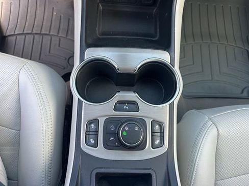 Used 2022 GMC Terrain Denali image 21