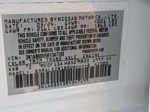 Used 2024 Nissan Sentra SR w/ SR Premium Package FWD image 29