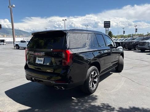 Used 2025 GMC Yukon AT4 Ultimate w/ LPO, AT4 Appearance Package AWD/4WD image 4