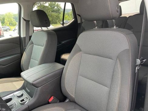 Used 2020 Chevrolet Traverse LT w/ LPO, Cargo Package AWD/4WD image 7