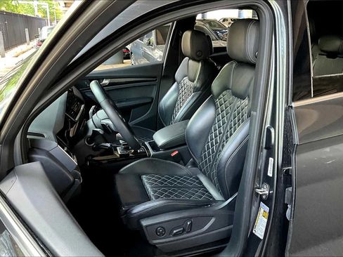 Used 2023 Audi SQ5 Premium Plus w/ Premium Plus Package image 10
