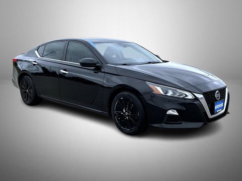 Used 2022 Nissan Altima 2.5 SV FWD image 3