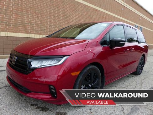 Used 2024 Honda Odyssey Sport image 1
