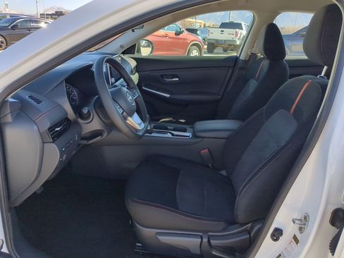 Used 2025 Nissan Sentra SR image 23