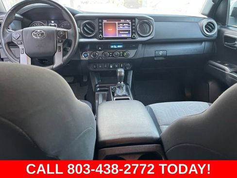 Used 2021 Toyota Tacoma TRD Sport w/ Technology Package AWD/4WD image 15