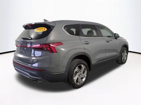 Certified 2023 Hyundai Santa Fe SE image 5