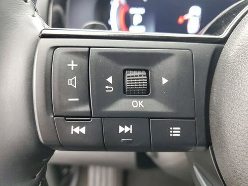 Used 2025 Nissan Pathfinder Platinum w/ Cargo Package FWD image 23