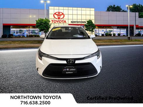 Used 2024 Toyota Corolla LE FWD image 5
