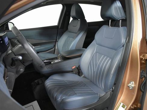 Certified 2023 Nissan Ariya image 9