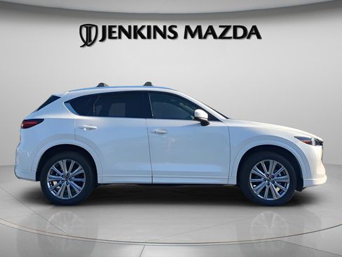 Used 2022 MAZDA CX-5 Signature image 8