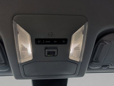 Used 2023 Toyota RAV4 AWD Hybrid image 34