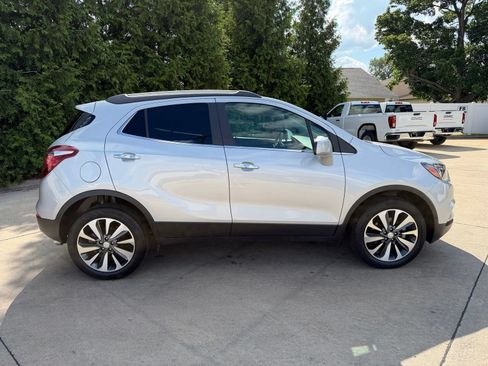 Used 2022 Buick Encore Preferred w/ Safety Package AWD/4WD image 31