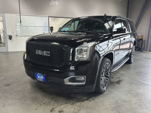 Used 2020 GMC Yukon XL SLT AWD/4WD image 3