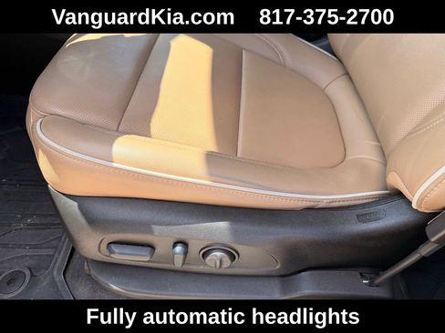 Used 2023 Chevrolet Traverse Premier image 15