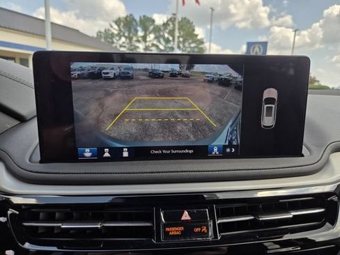 Certified 2026 Acura MDX FWD w/ Technology Package image 4