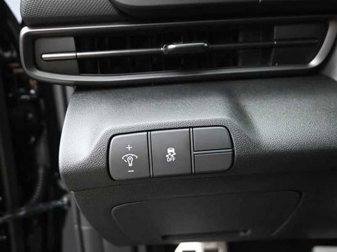 New 2026 Hyundai Elantra SEL Sport FWD image 25