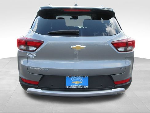 Certified 2026 Chevrolet TrailBlazer LT w/ LT Cold Weather Package FWD image 4