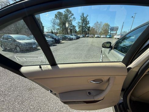 Used 2011 BMW 328i xDrive Sedan image 22