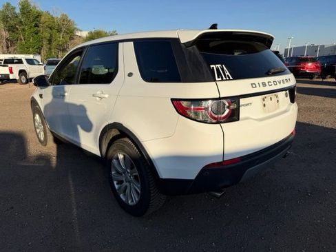 Used 2016 Land Rover Discovery Sport SE AWD/4WD image 3