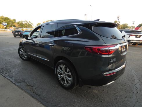 Used 2018 Buick Enclave Avenir w/ Avenir Technology Package image 11