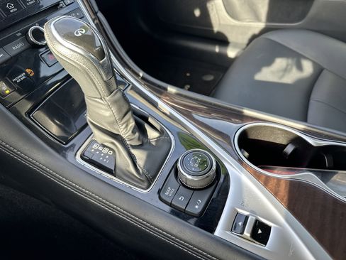 Used 2018 INFINITI Q50 Luxe w/ Essential Package (2.0T Luxe) image 23