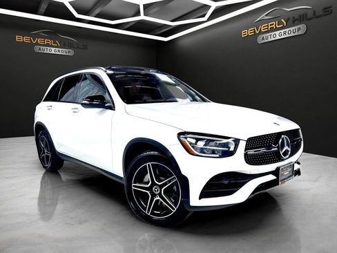 Used 2020 Mercedes-Benz GLC 300 4MATIC w/ AMG Line image 7