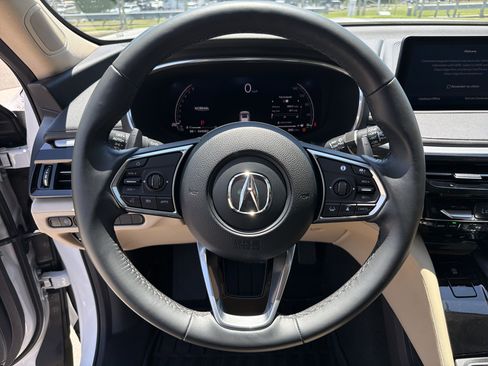 Certified 2024 Acura MDX FWD w/ Technology Package image 18