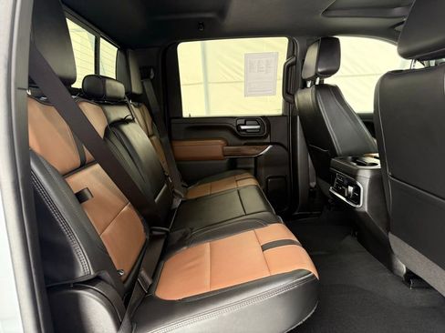 Used 2023 Chevrolet Silverado 3500 High Country w/ Z71 Off-Road Package image 27