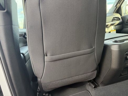 New 2026 Chevrolet Suburban LS image 32