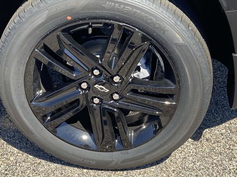 New 2026 Chevrolet TrailBlazer LT w/ Convenience Package AWD/4WD image 3