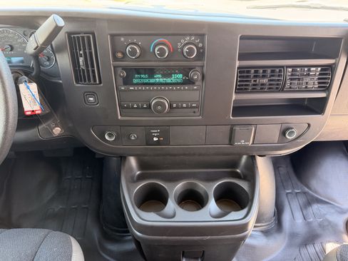 Used 2025 GMC Savana 2500 w/ Driver Convenience Package RWD image 30