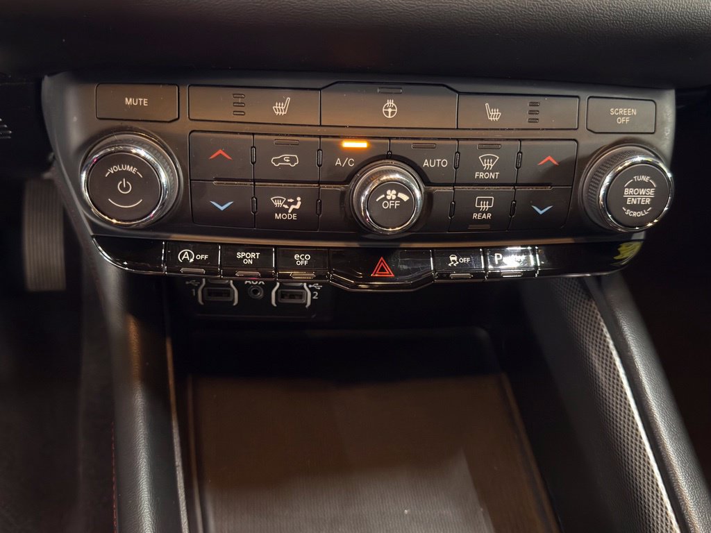 Used 2025 Dodge Durango GT AWD/4WD image 47