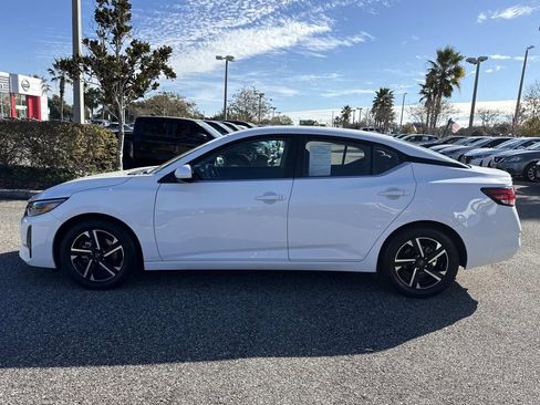 Certified 2024 Nissan Sentra SV image 7