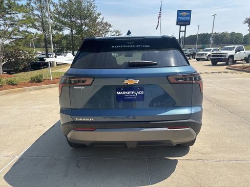 New 2026 Chevrolet Equinox LT w/ Safety and Technology Package FWD image 12