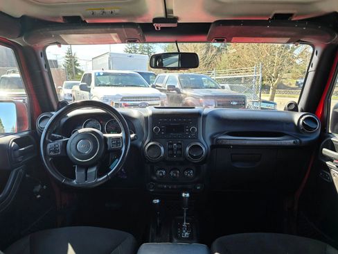 Used 2014 Jeep Wrangler Unlimited Sport w/ Power Convenience Group image 12