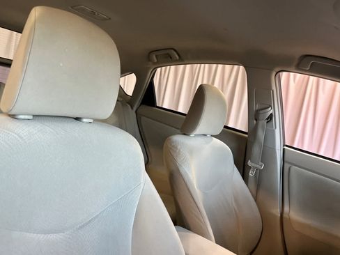 Used 2010 Toyota Prius Two FWD image 18