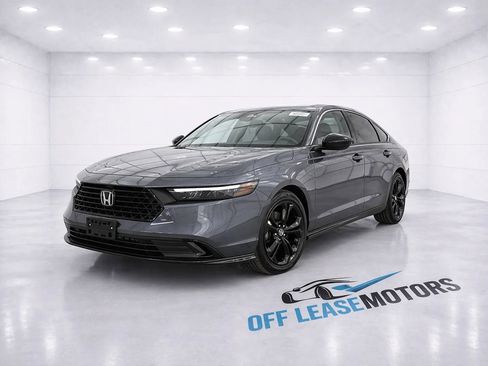 Used 2025 Honda Accord SE image 1