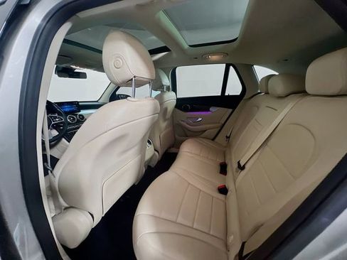 Used 2021 Mercedes-Benz GLC 300 image 24