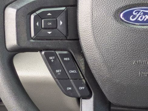 Used 2022 Ford F250 XLT w/ XLT Premium Package AWD/4WD image 22