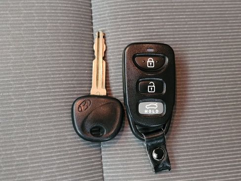 Used 2018 Hyundai Elantra SEL image 32