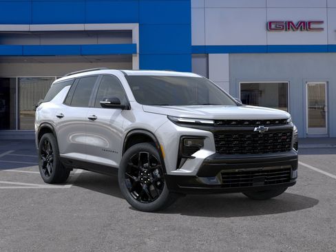 New 2026 Chevrolet Traverse RS w/ LPO, Floor Liner Package FWD image 7