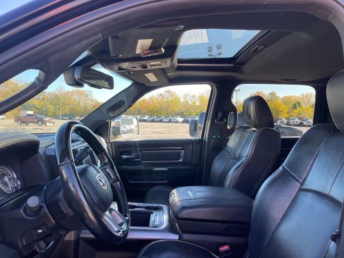 Used 2018 RAM 3500 Laramie Longhorn image 16