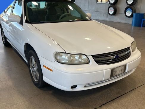 Used 2003 Chevrolet Malibu LS image 2